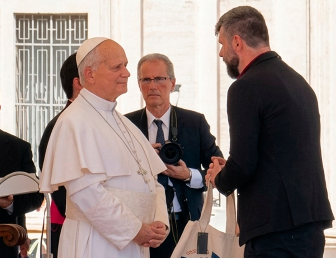 Papa Leão XIV e presidente da ASSERJ e ALAS, Fábio Queiróz