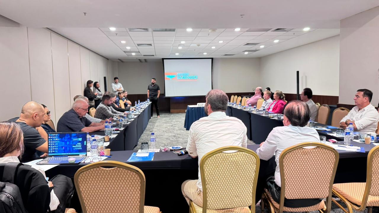 Reunião do conselho diretor desta quarta-feira (2) foi liderada pelo presidente da ASSERJ, Fábio Queiróz