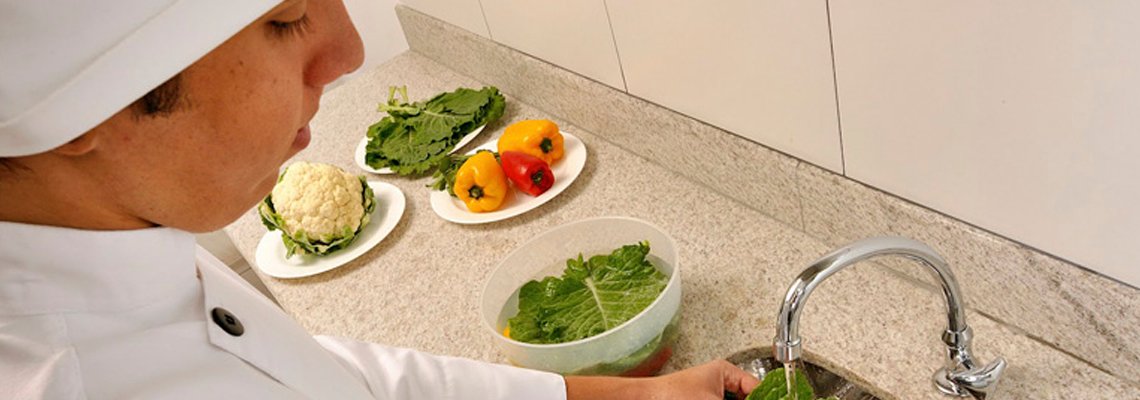 ASSERJ capacita manipuladores de alimento em curso da Visa