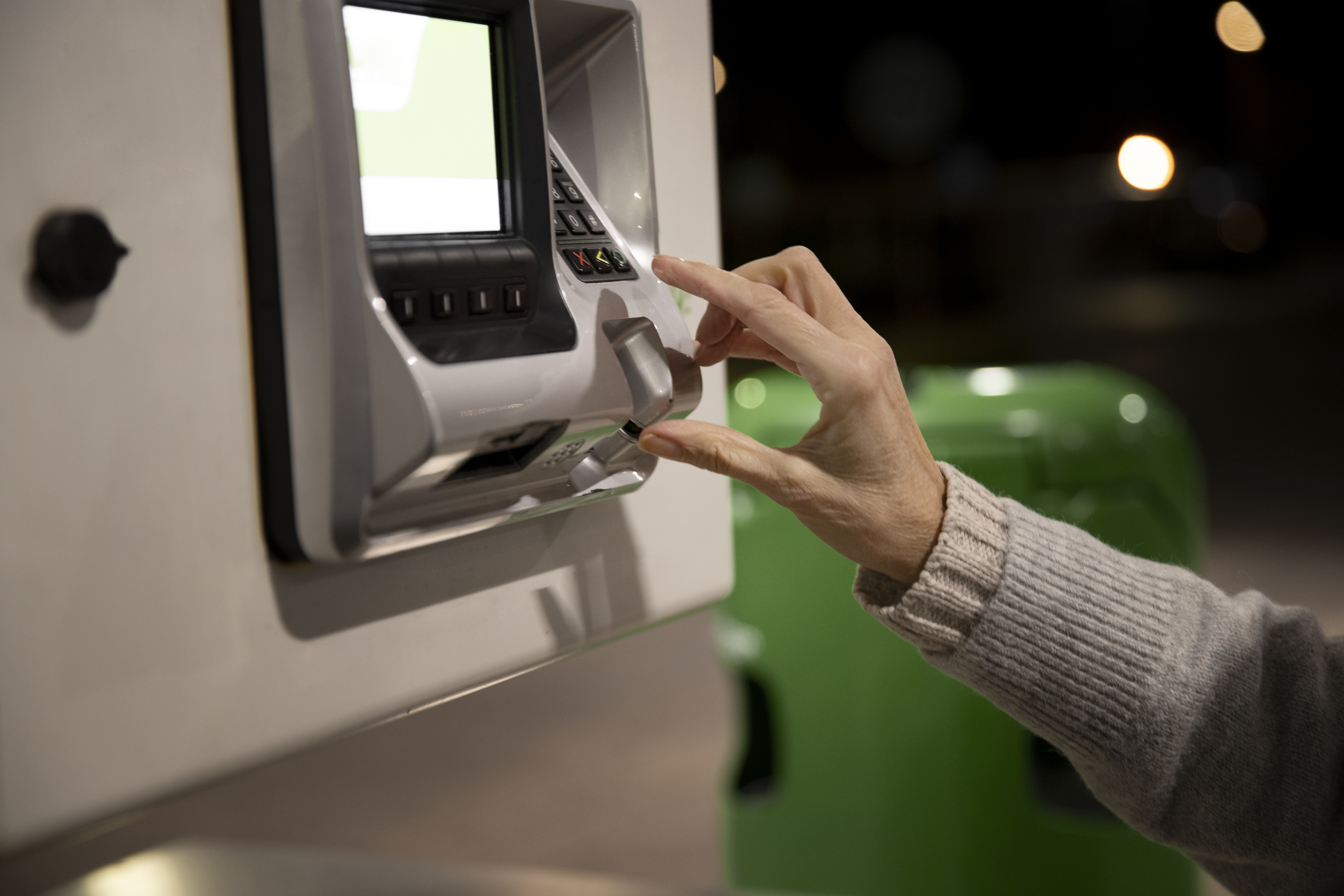 Cofres inteligentes estão ajudando supermercados a otimizar gestão de cédulas