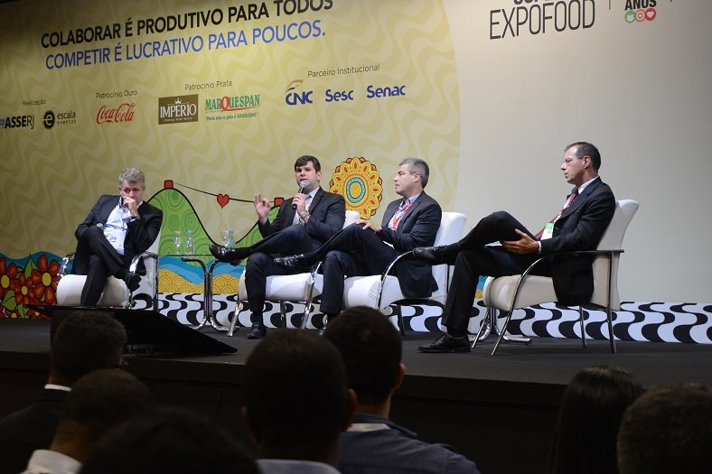 Painel discute as novas relações entre Supermercados e Indústrias