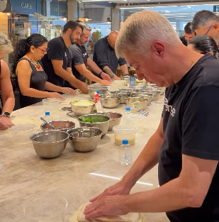 No Espaço Gourmet do Empório Farinha Pura, supermercado realiza eventos e abre oportunidade para o público realizar confraternizações
