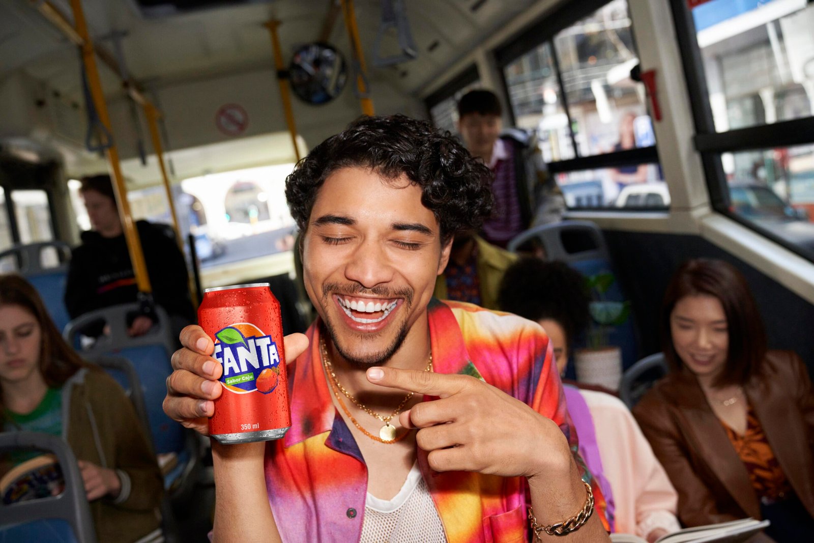 Fanta apresenta novo sabor que promete surpreender os amantes de caju