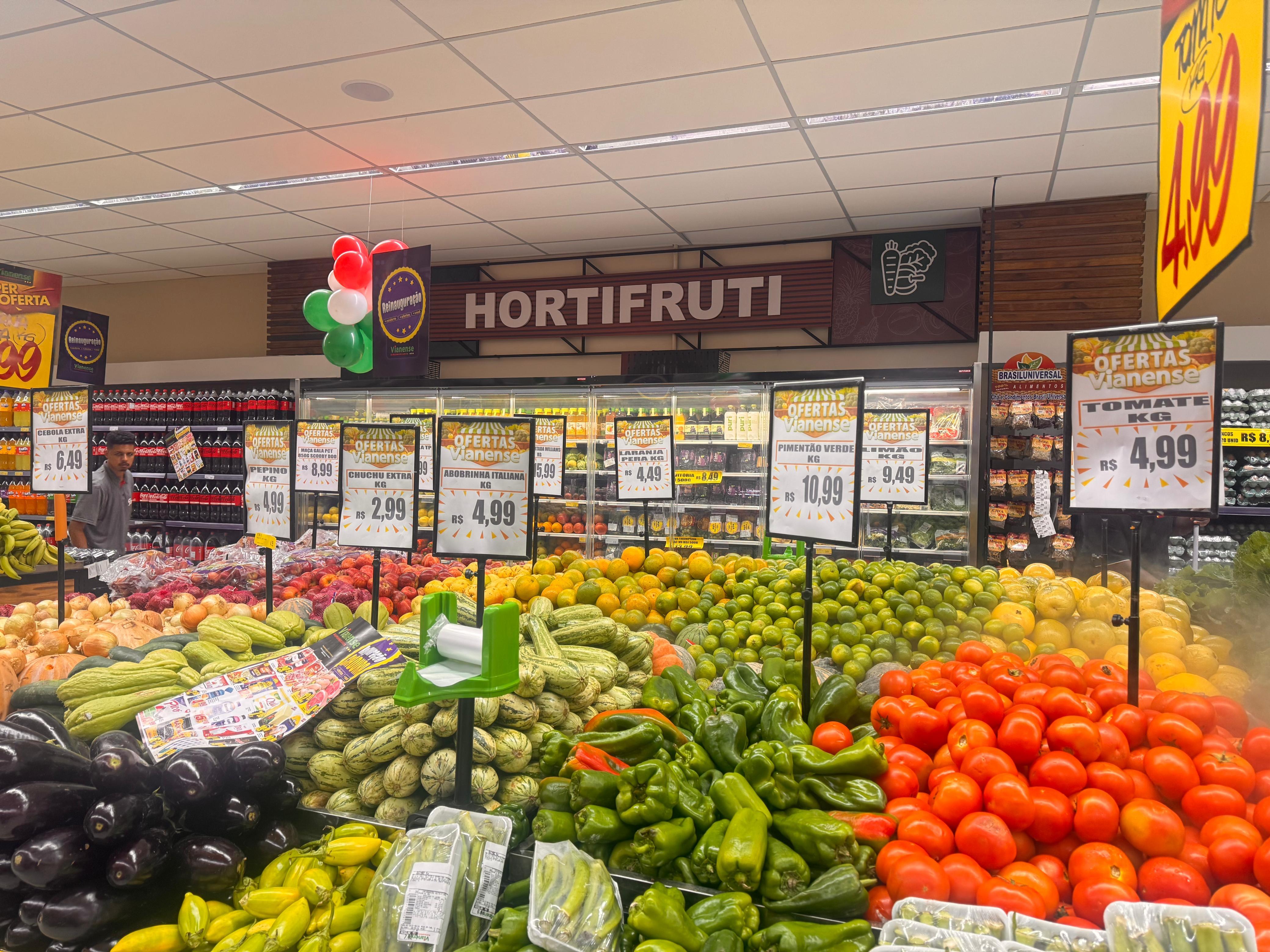 Supermercados Vianense reinaugura loja em Cascadura