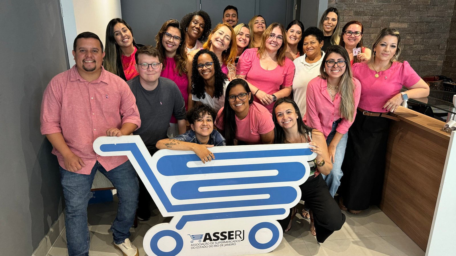 ASSERJ realiza palestra sobre prevenção ao câncer de mama