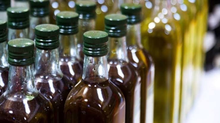 Anvisa publica resolução proibindo venda de rótulos de azeite; confira
