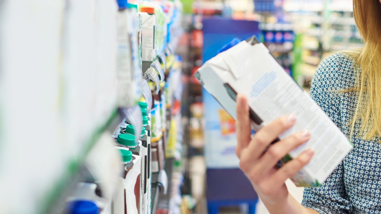 Leite entra em 2026 com risco de recomposição de preços