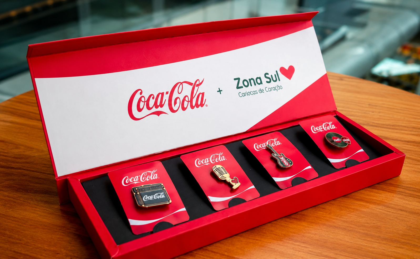 Promoção da Coca-Cola em parceria com o Zona Sul garante brindes exclusivos para clientes do e-commerce do supermercado
