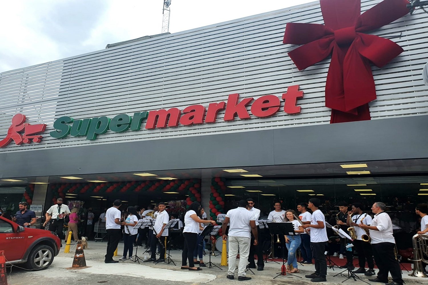 Supermarket: Horário de funcionamento do feriado de Natal