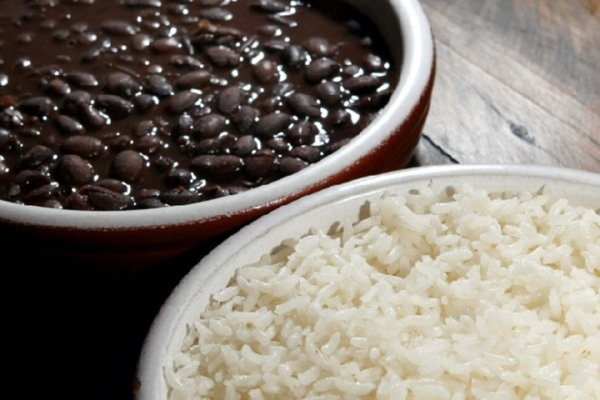 ALERJ aprova projeto de iniciativa da ASSERJ sobre a prorrogação da isenção de ICMS da venda de arroz e feijão