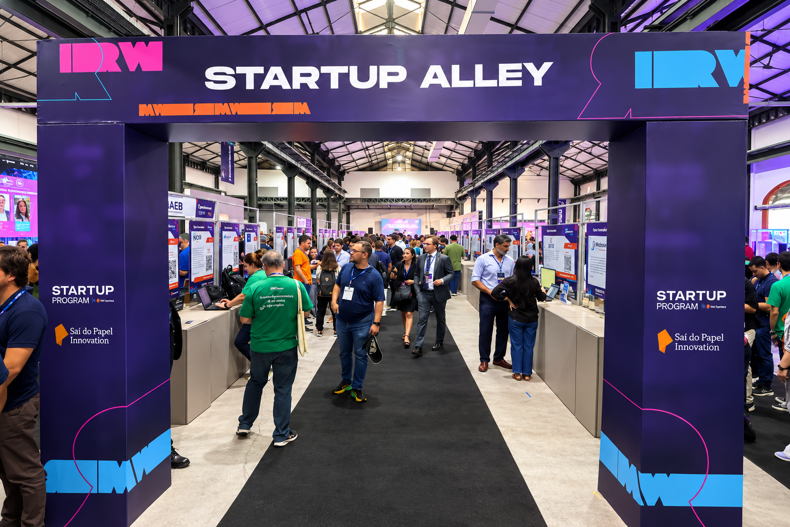 Situado no Startup Alley, o ASSERJ Hub reuniu 40 startups durante o Rio Innovation Week
