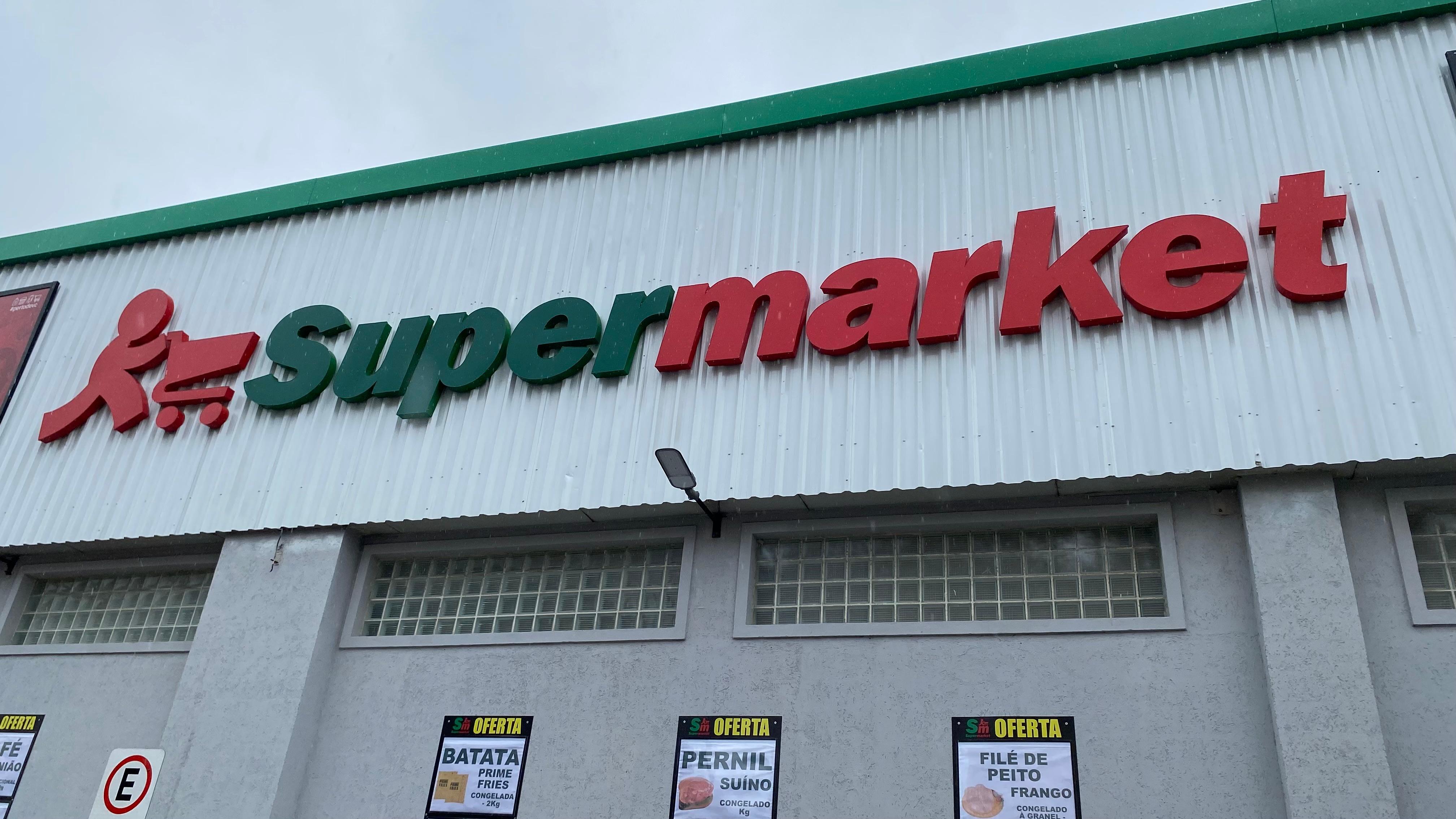 Supermarket Grupo Padrão do Fonseca reinaugura loja em Mesquita