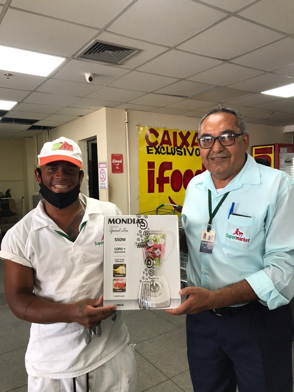 Grupo Alvorada sorteia brindes nas Lojas Supermarket e Alvo Atacadista através de rádio interna