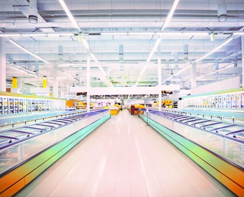 Pequenas e médias empresas do varejo podem economizar custo da energia em 2024