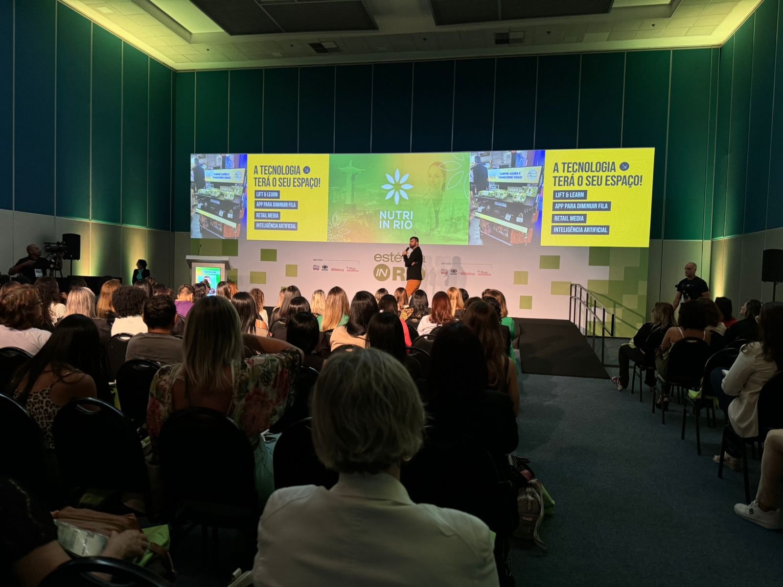 Presidente da ASSERJ abre o Estética in Rio com palestra sobre supermercados do futuro