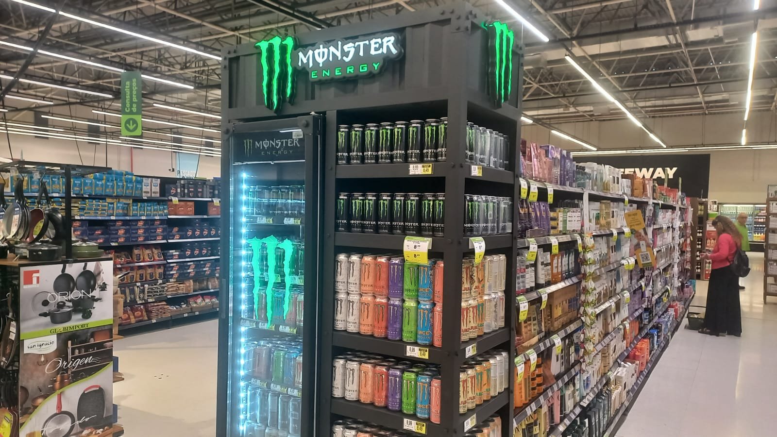 A Monster Energy está nas suas gôndolas?