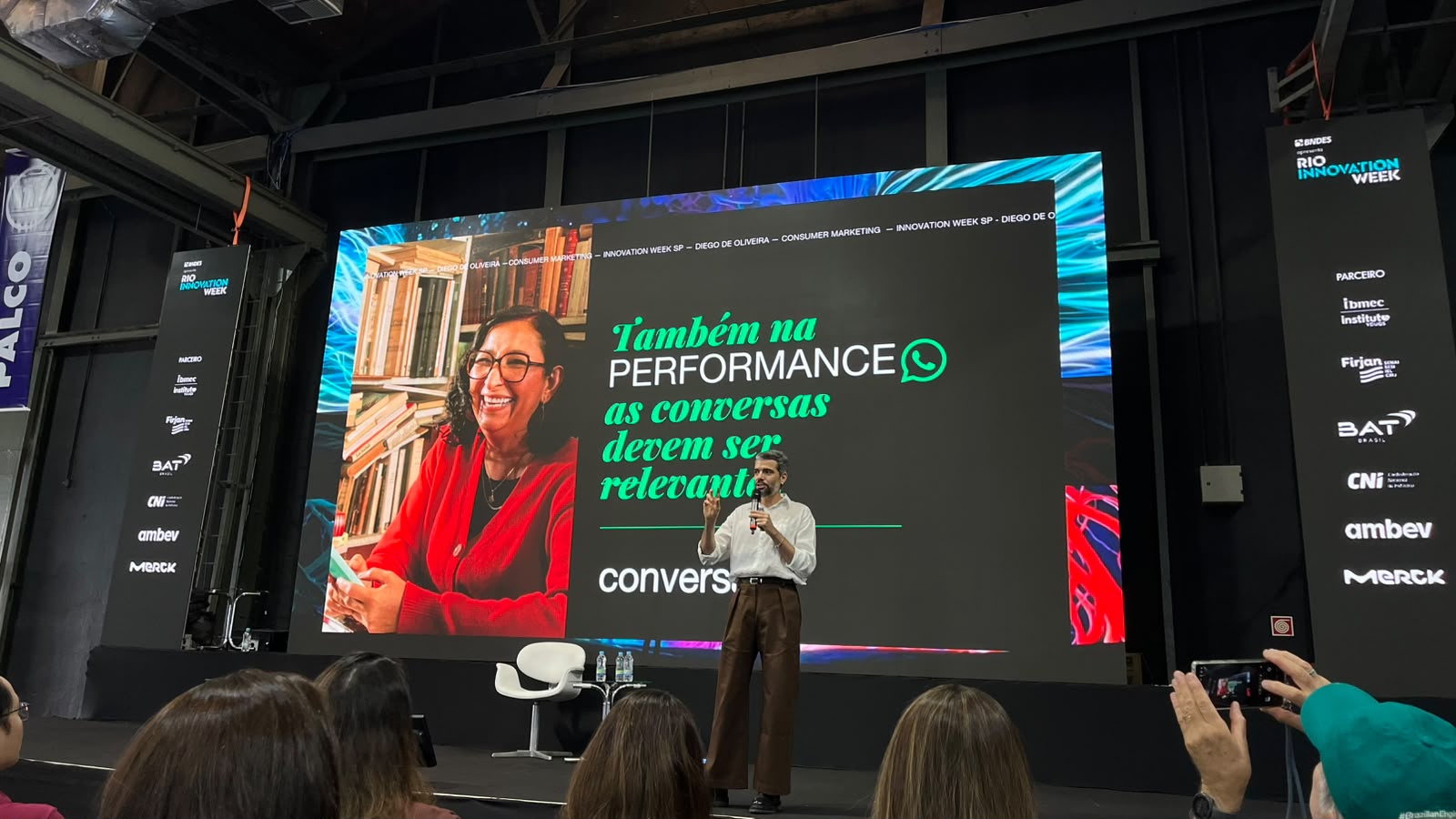 Palestra do WhatsApp abordou como empatia e tecnologia podem andar juntas